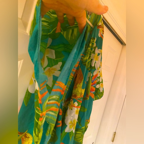 Wow! Washed unworn. KATE & MALLORY OS 32” lSwimsuit cover Hawaiian Poncho Wrap - Picture 3 of 11